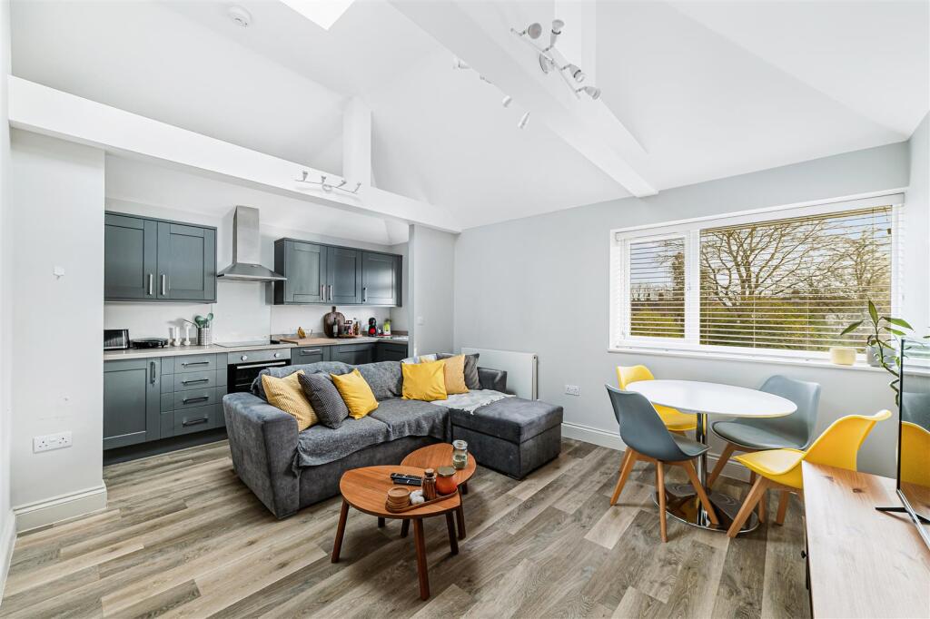 Main image of property: Noel Road, London