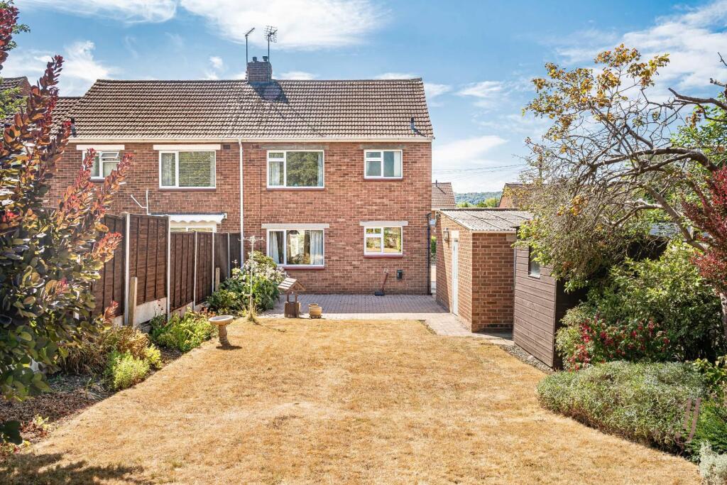 House in Gloucester - View 2