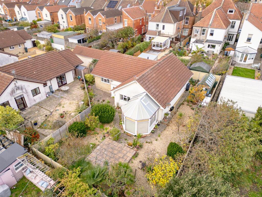 3-bed detached on Quantock Road, Weston-Super-Mare - No Chain, £425,000