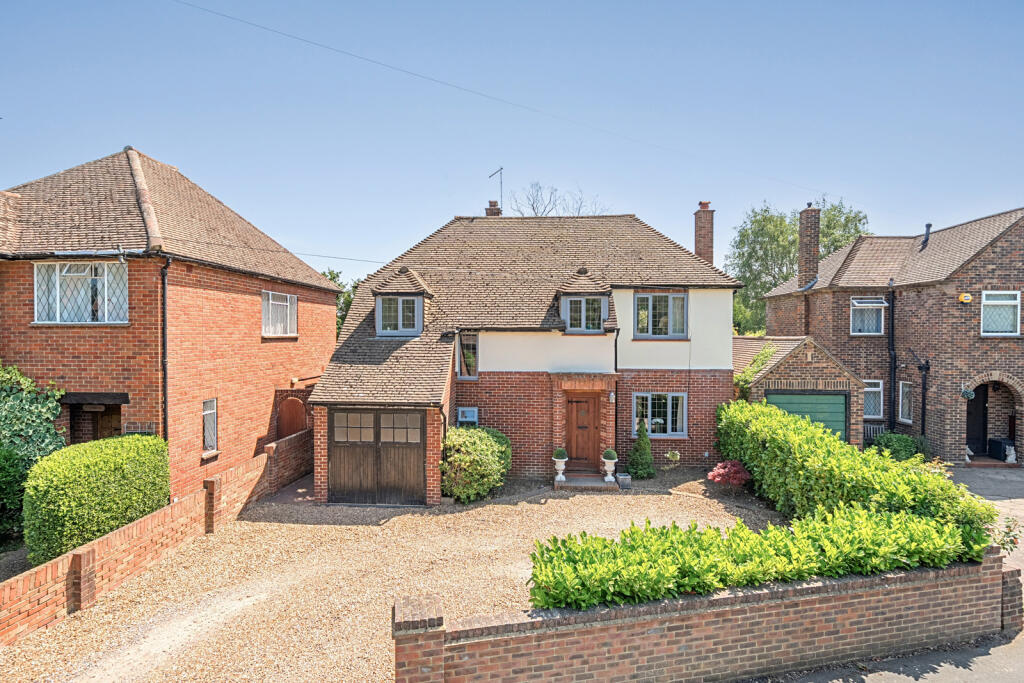 Main image of property: Queens Avenue, Byfleet, KT14