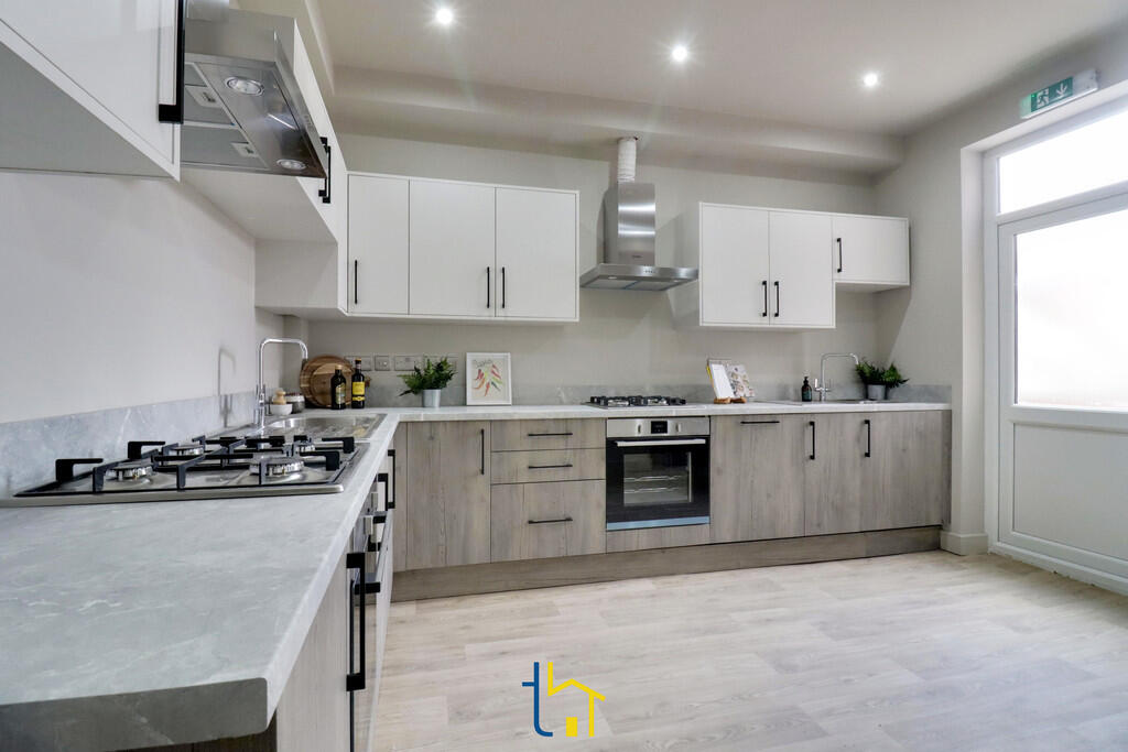 1 bedroom house share for rent
