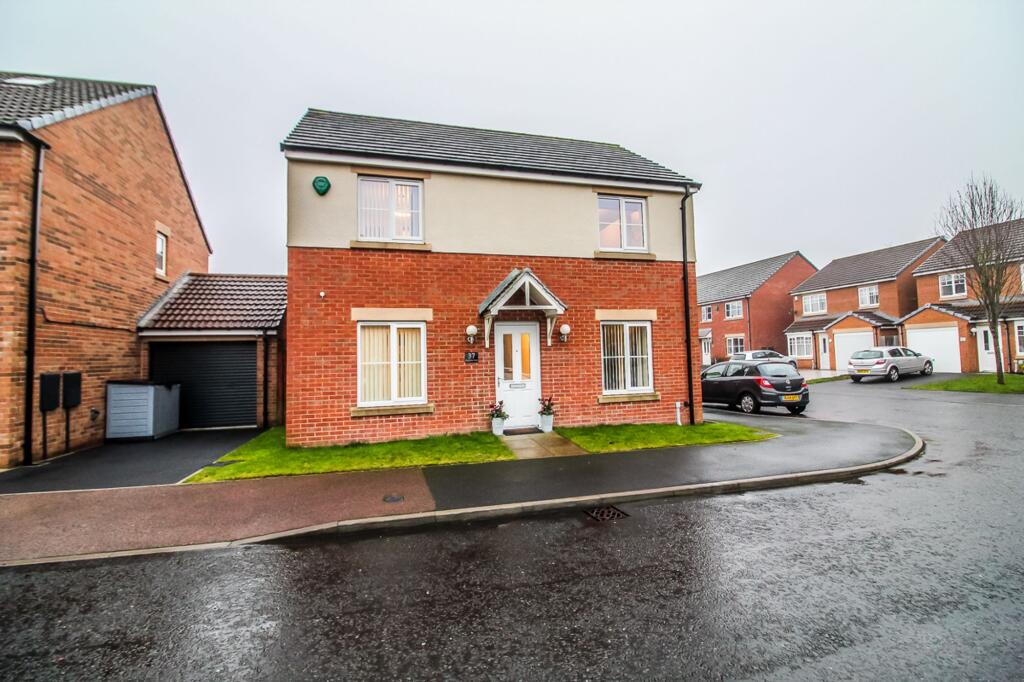 House in Sunderland, Emerson Park, Oxclose