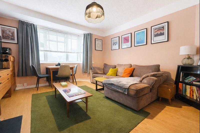 Strathmore Road, Worthing, BN13 - View 3