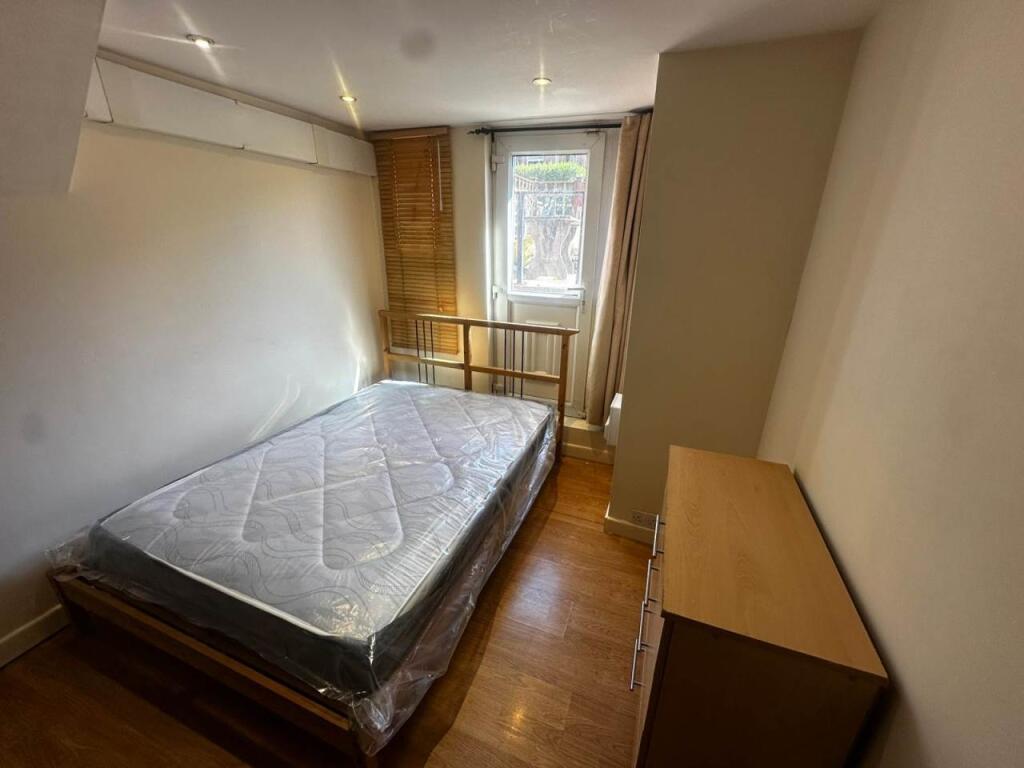 Main image of property: Woodside Avenue (Room 2), Burley, Leeds