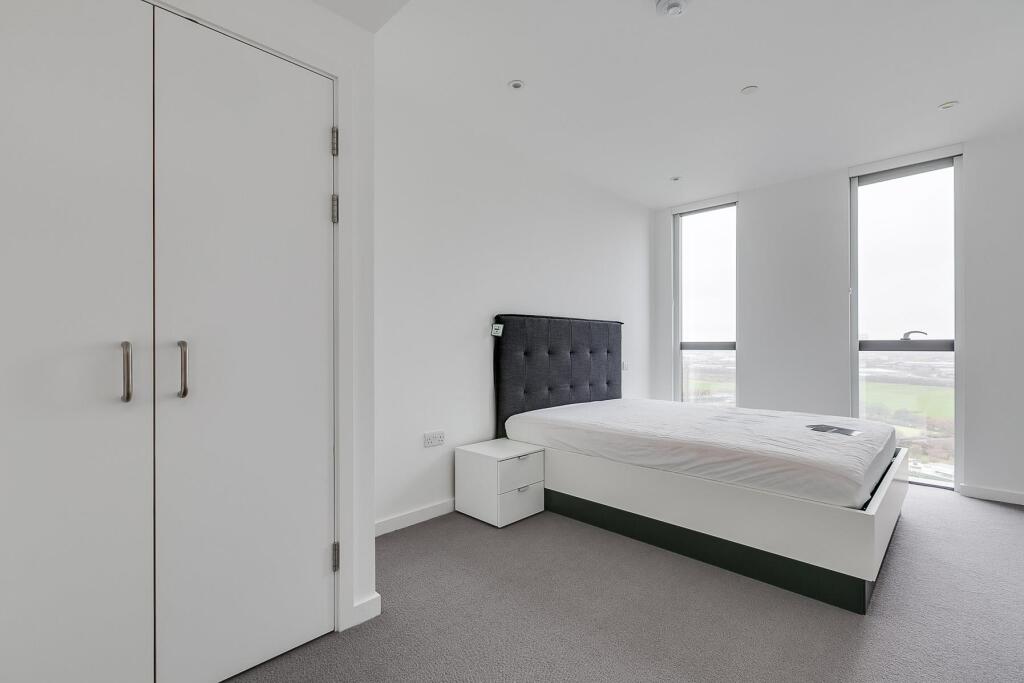 Apartment in London - View 5