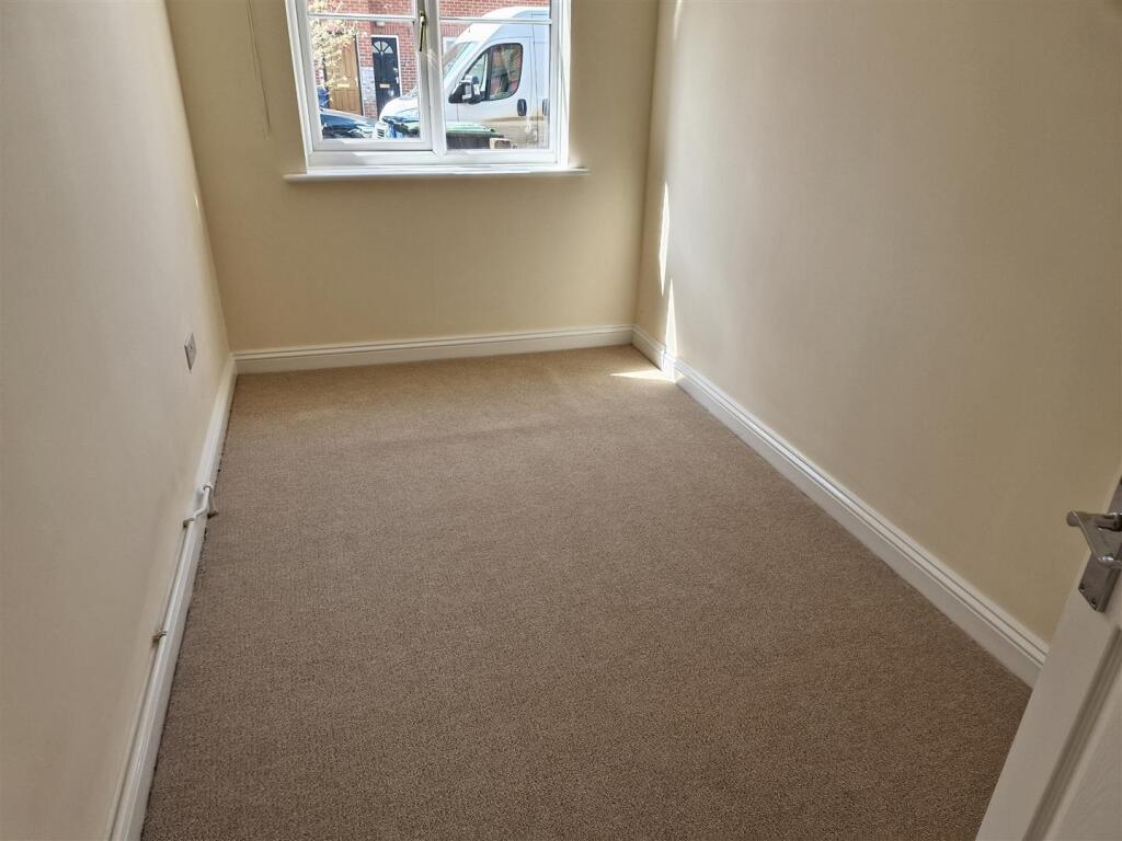 Apartment in Gillingham, Bay - More