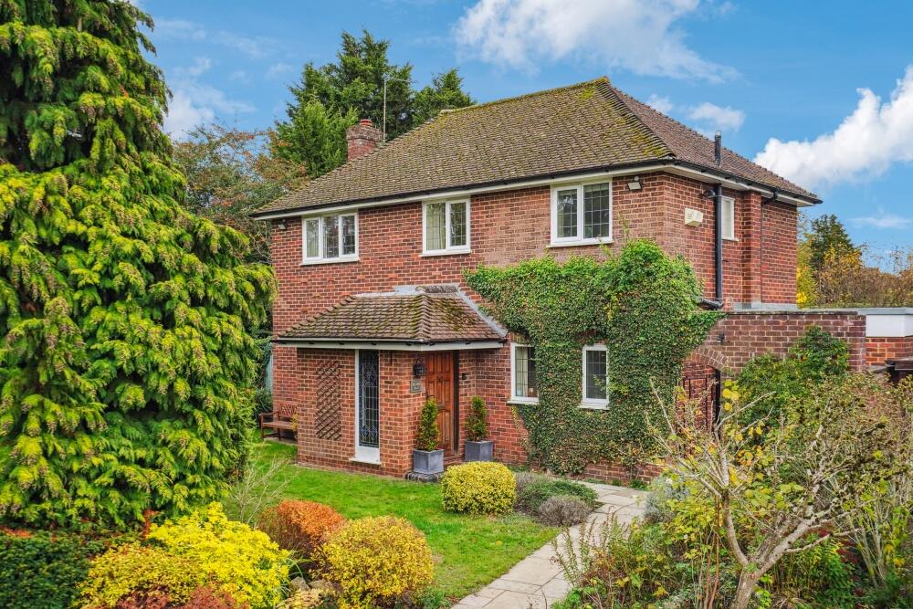 Main image of property: Holly Close, Farnham Common, SL2