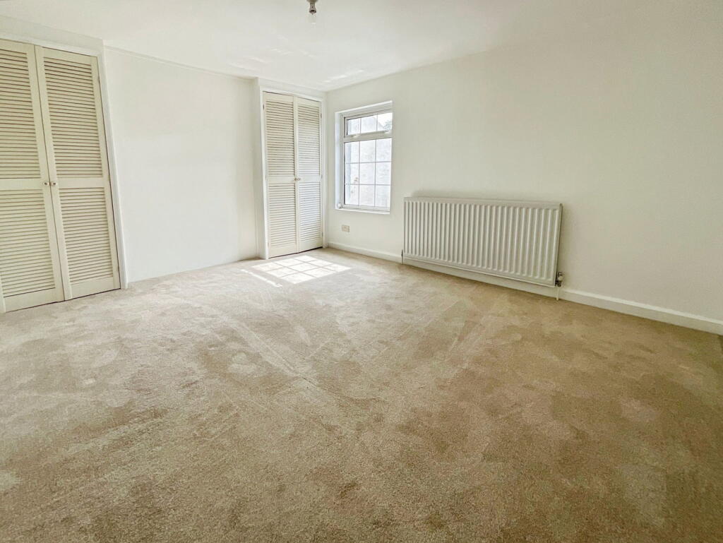 House in Dudley - View 4
