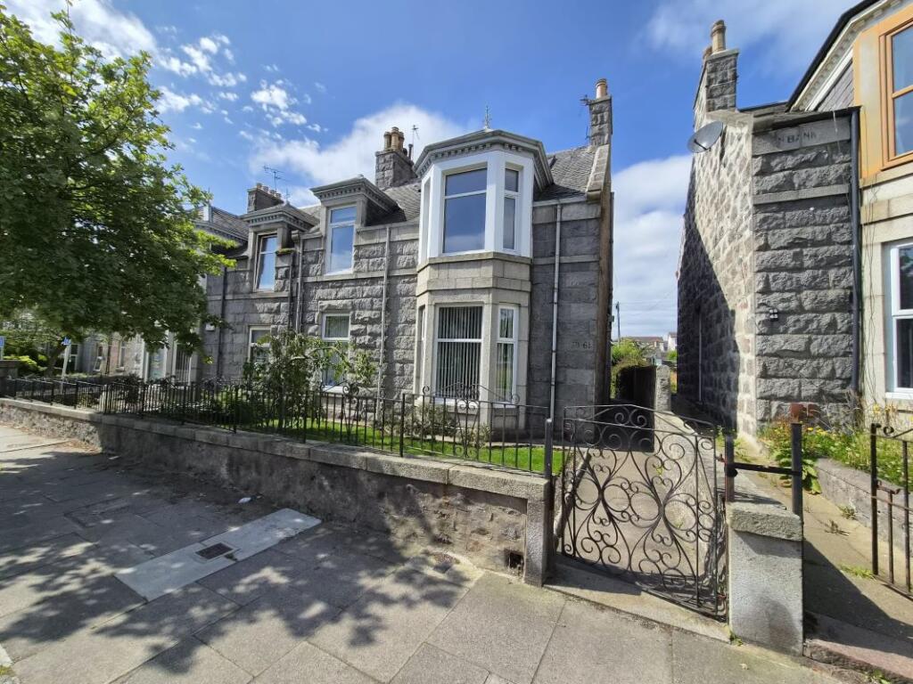 Main image of property: 61 Clifton Road, Aberdeen, Aberdeenshire, AB24 4RN