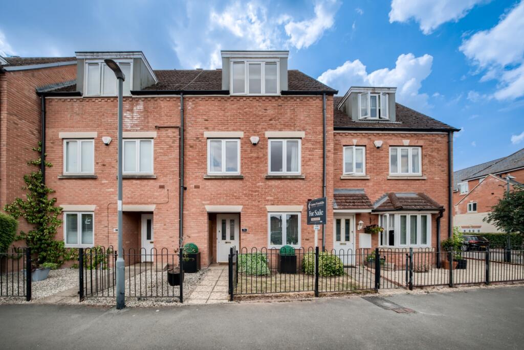 Main image of property: Wordsworth Avenue, Stratford-upon-Avon, CV37