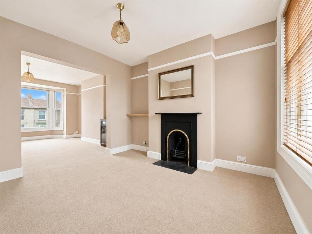 House in Portsmouth, Buckland - View 2