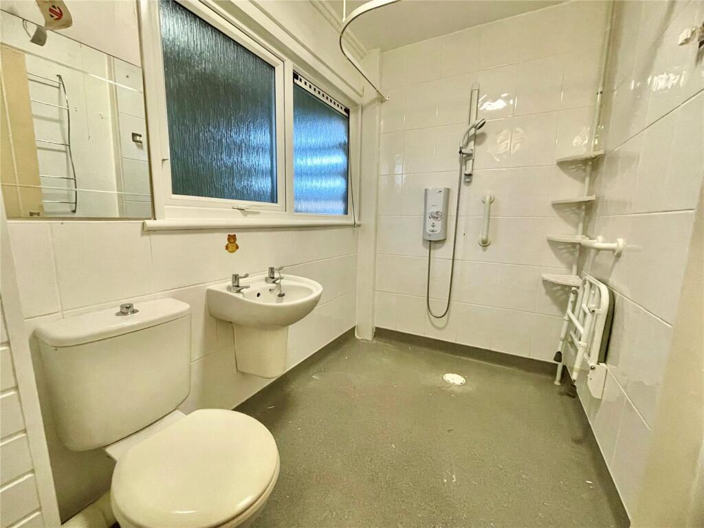 Apartment in Preston, Ingol and Tanterton - View 6