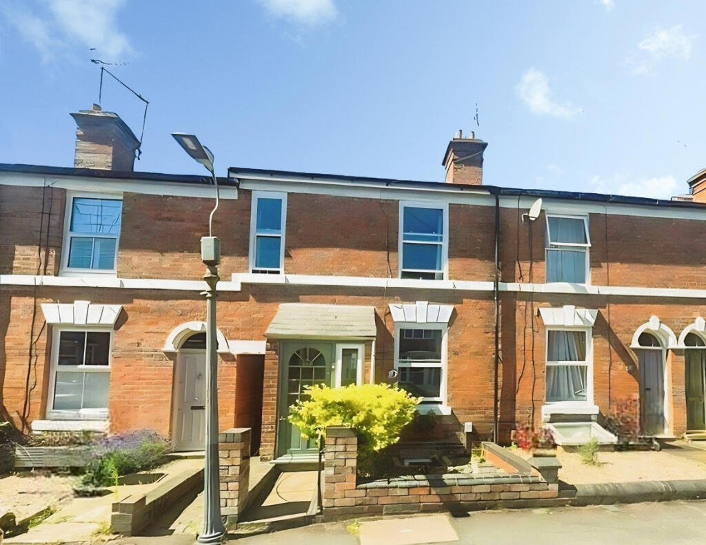 3-bed terraced on Avon Street, Warwick, CV34, £325,000