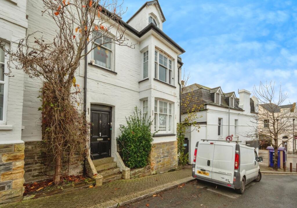 Main image of property: 1 Cheltenham Place, Newquay, Cornwall, TR7 1BA