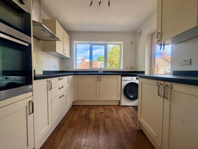 House in Swindon, Town Centre, Old Town - View 5