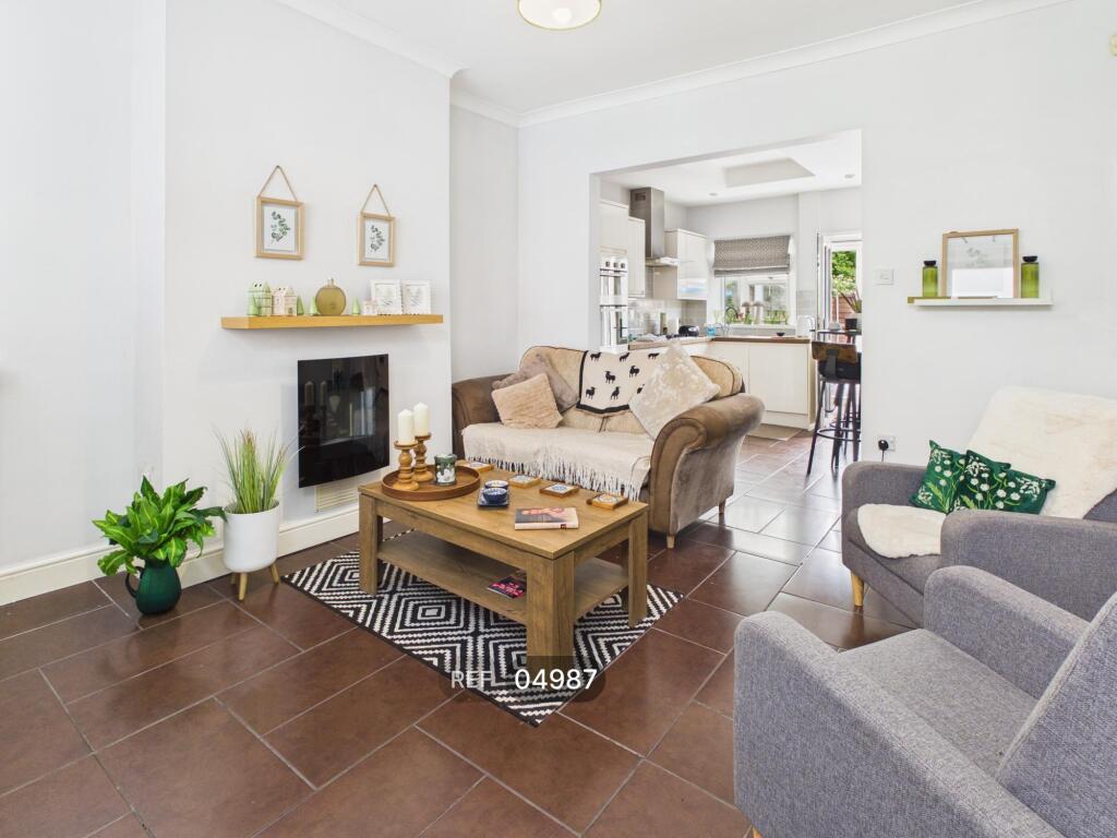 House in Wakefield - View 2