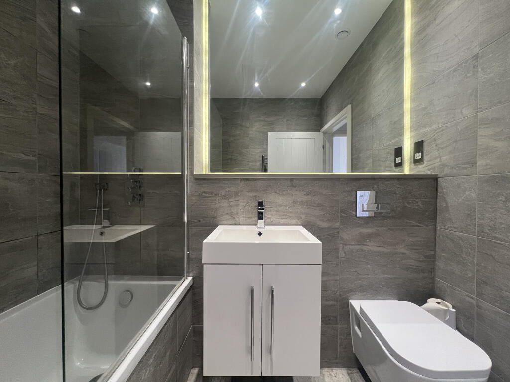 Additional image 7 of Ziggarut House, St Albans