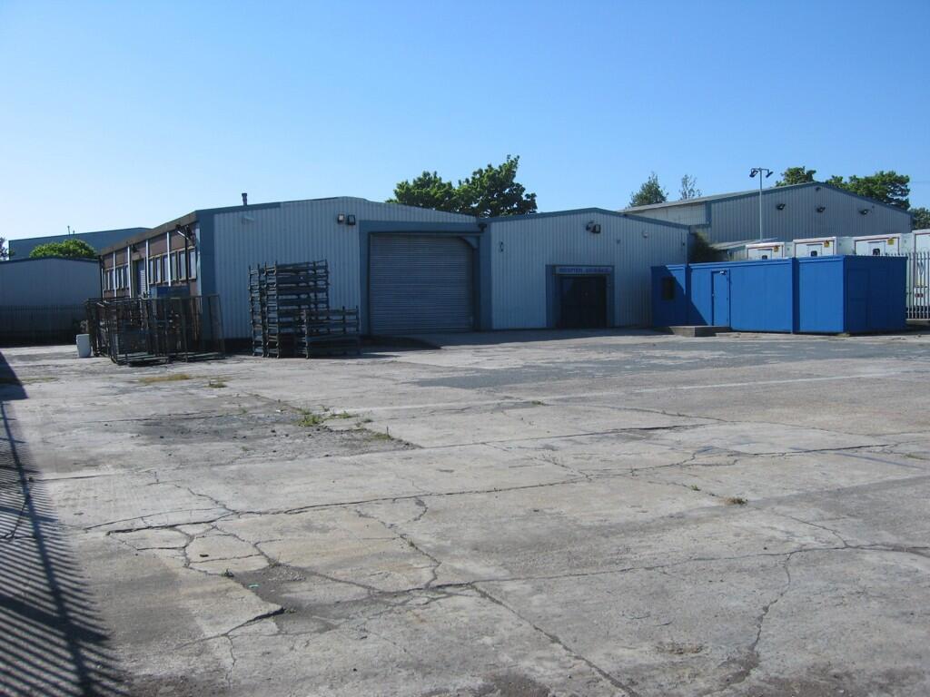 Main image of property: 801a London Road, West Thurrock, Essex, RM20 3LH