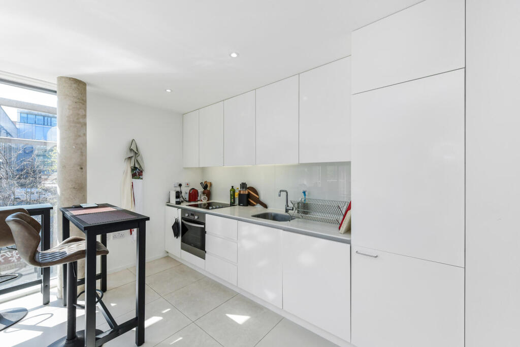 Apartment in Nottingham, Lace Market, The Meadows - View 3