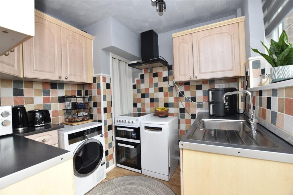 House in Leeds, City, Morley - View 4
