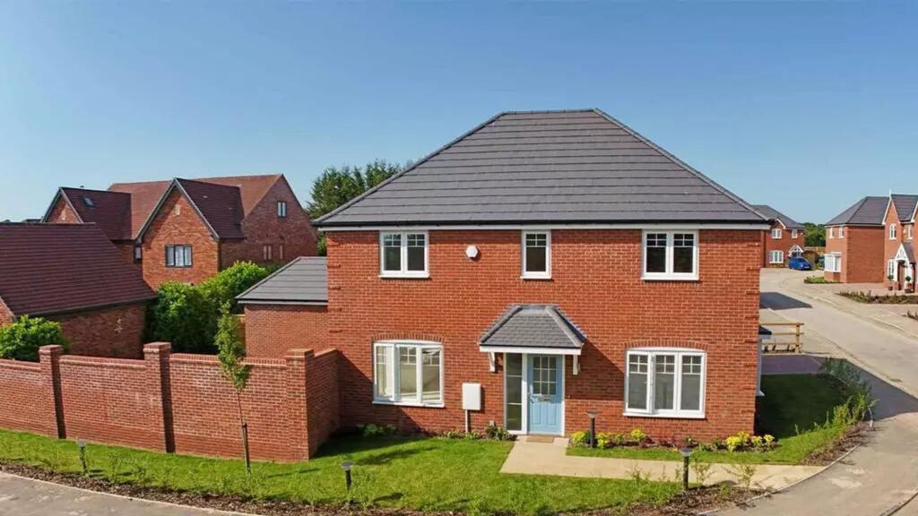4-bed detached on Cygnets Rest, Stonebow Road, WR10, £514,500
