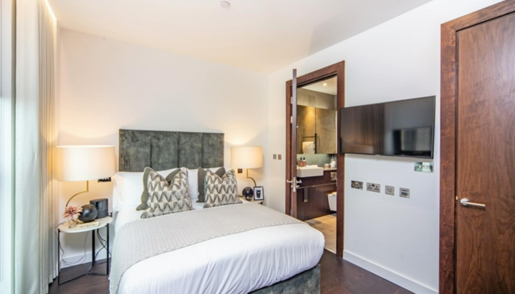 Apartment in London - More