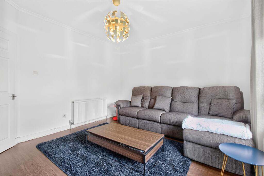 Apartment in Glasgow - More
