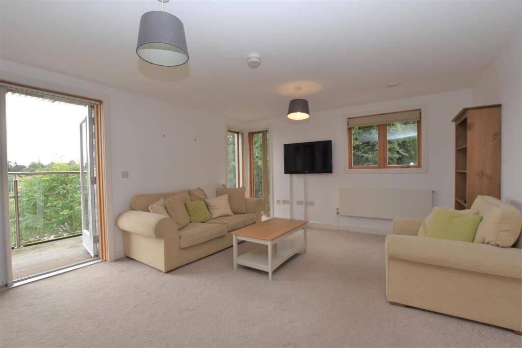 Grove Hill Close photo 4