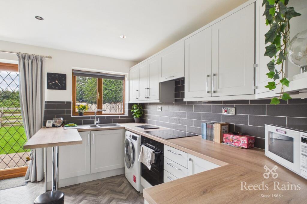 House in Wakefield, West Yorkshire - View 4