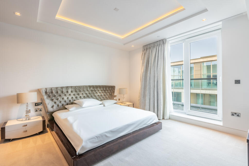Apartment in London - View 5
