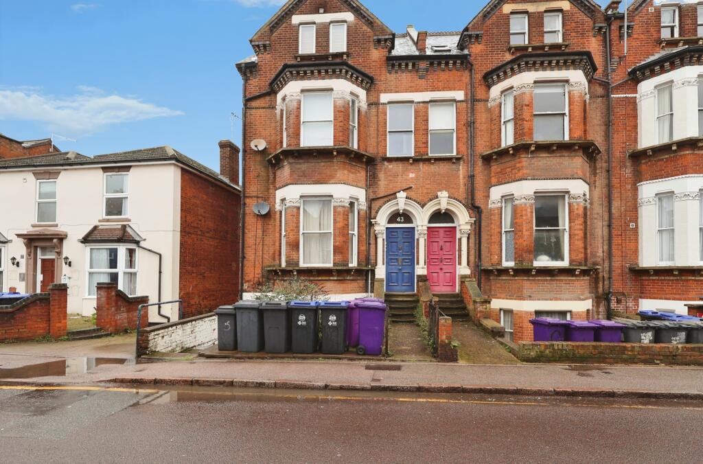 Main image of property: Walsworth Road, Hitchin