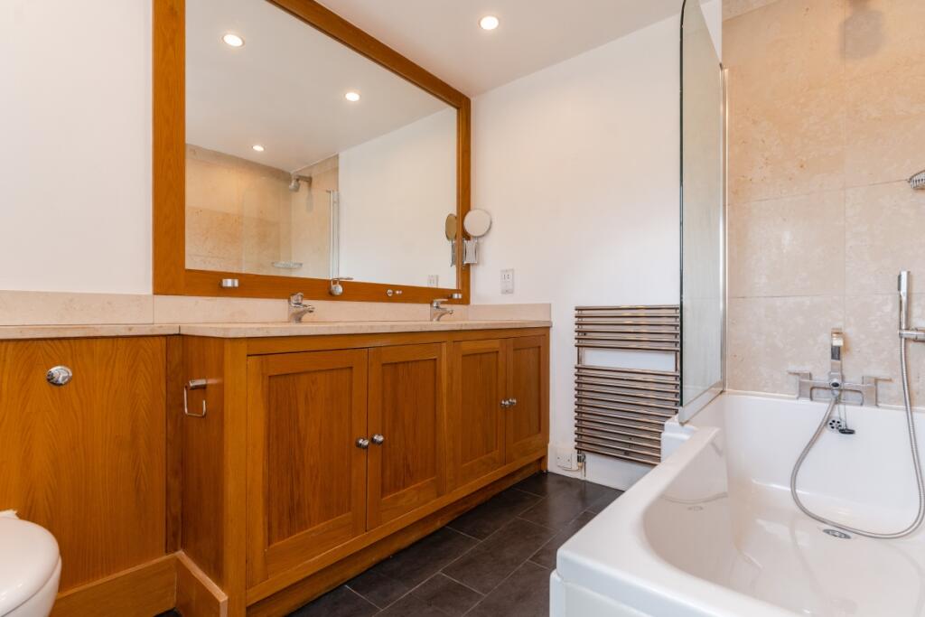 House in Hemel Hempstead, Great Missenden - More