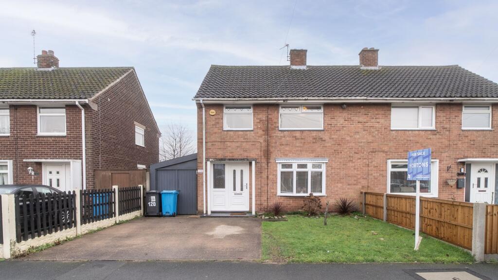 3-bed semi-detached on Wilmot Street, Long Eaton, NG10, £220,000