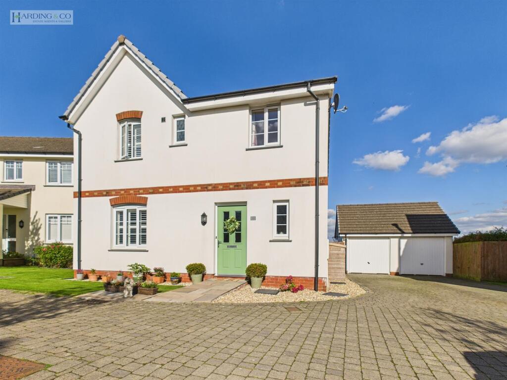 4-bed detached on Hillpark, Buckland Brewer, Bideford, £465,000