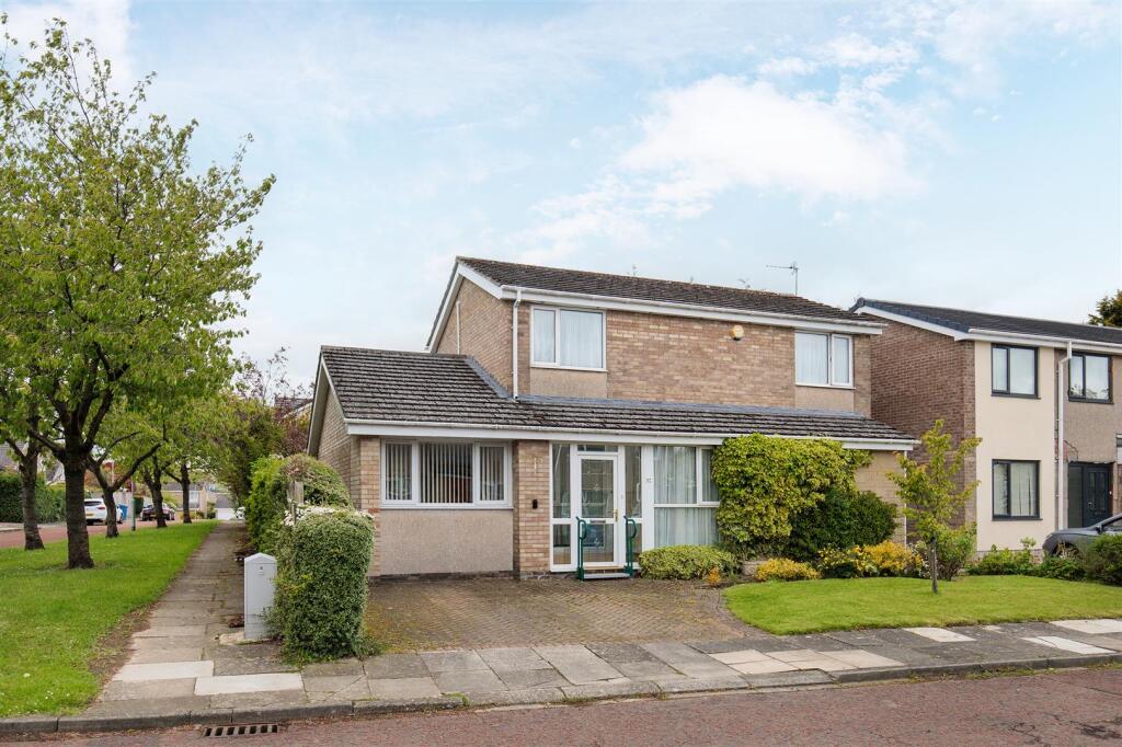 3-bed detached on Curlew Hill, Morpeth, NE61, £325,000