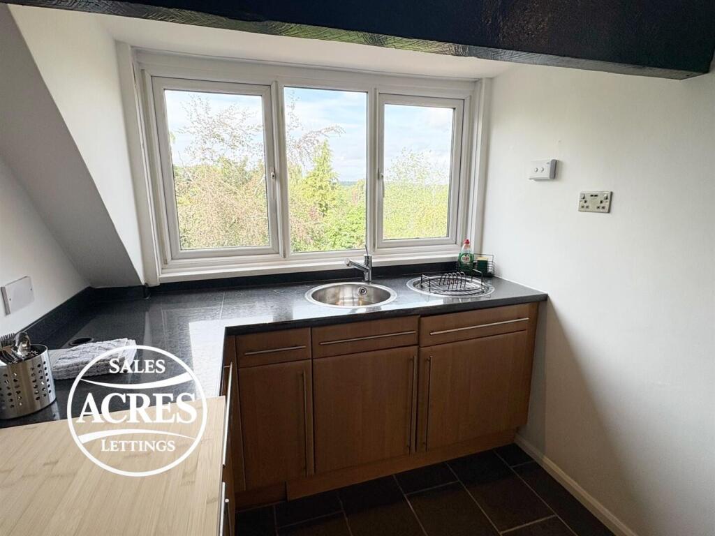 Apartment in Birmingham, Sutton Coldfield - More