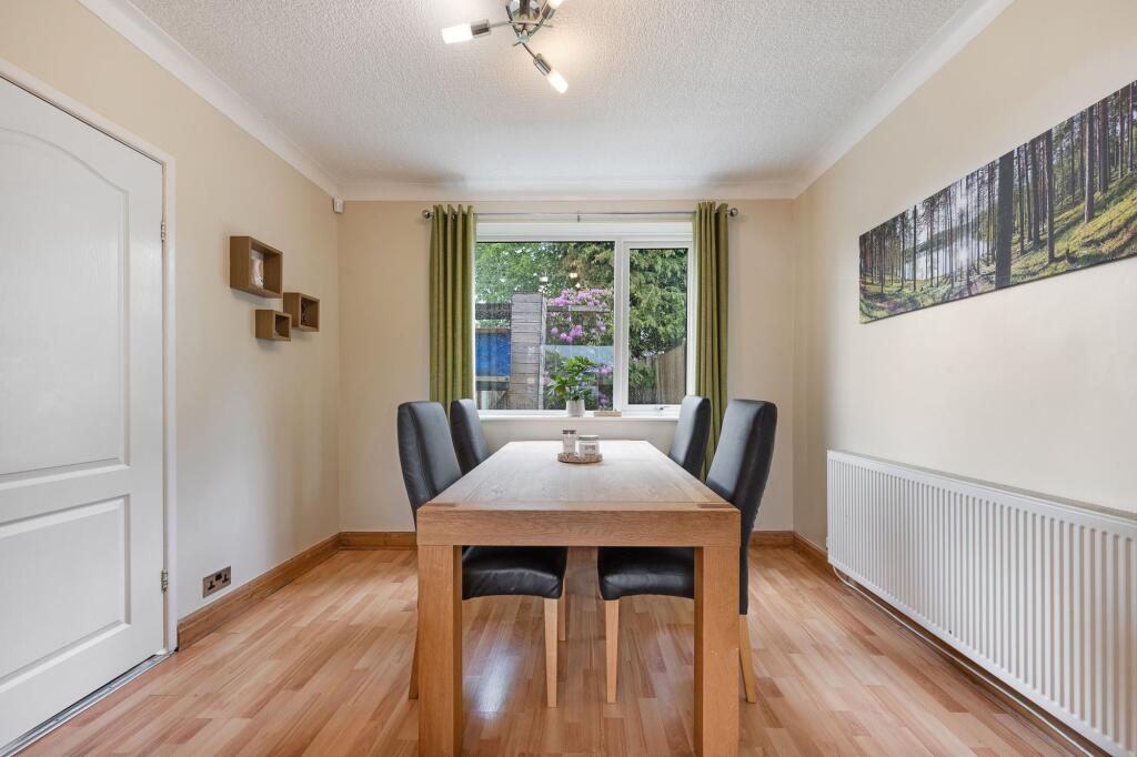 Jesmond Drive, Brandlesholme photo 4
