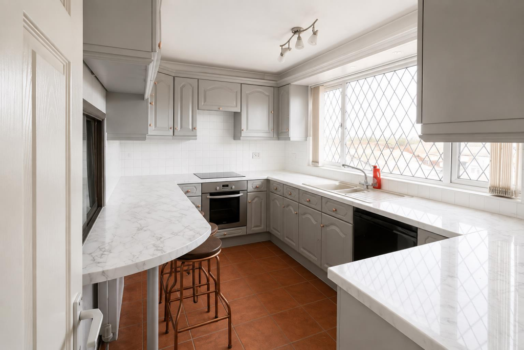 Apartment in Walsall - View 5