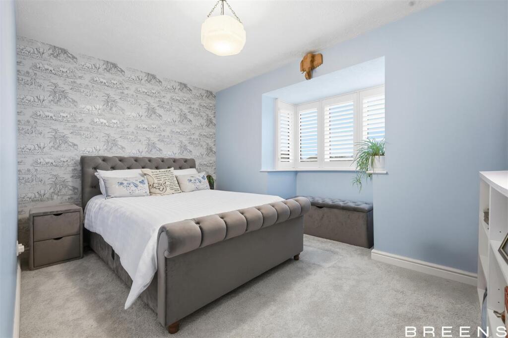 Apartment in London - View 5