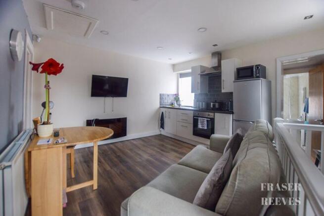 APPARTMENT LOUNGE