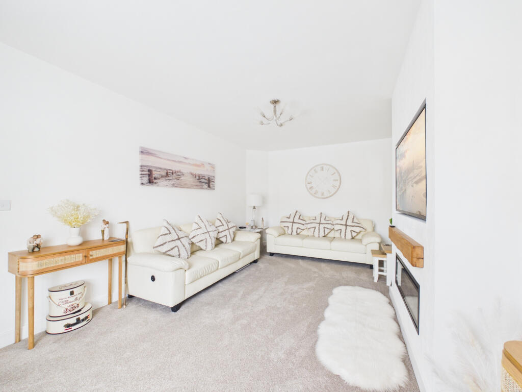 Kesteven Way,  Hull, HU7 photo 4