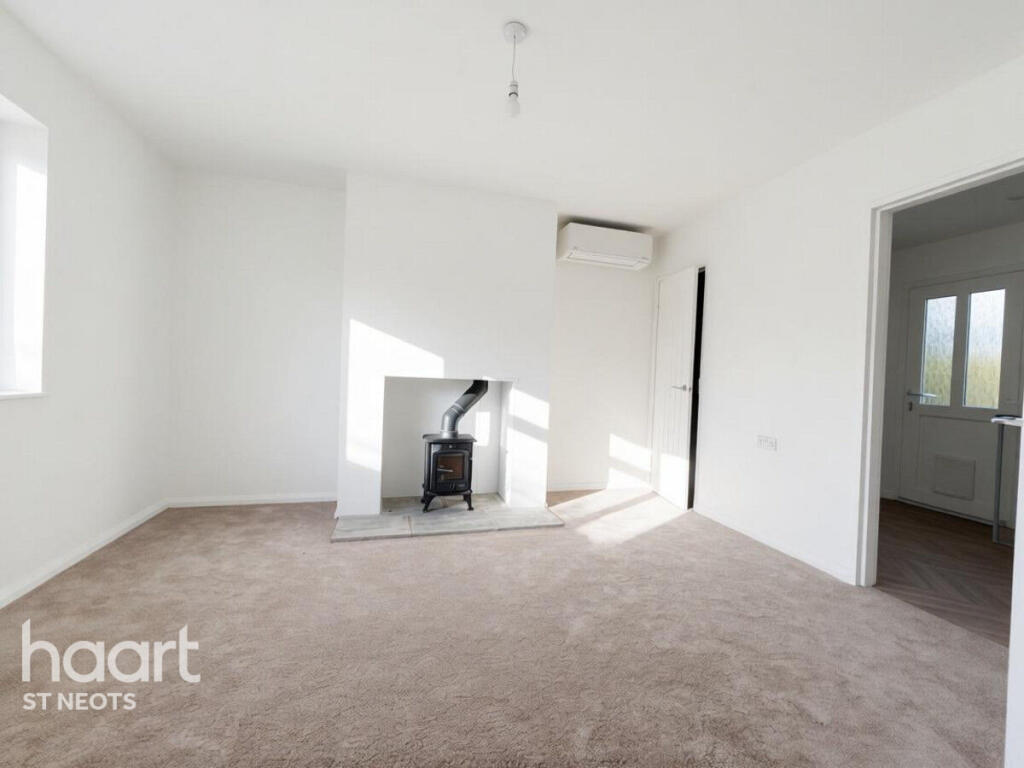 Main image of property: Pingle Bank, Holme