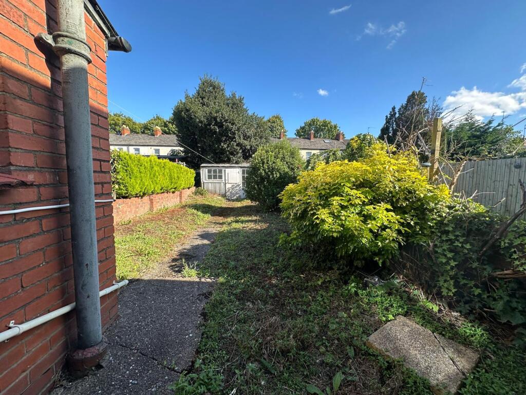 House in Newport - View 4