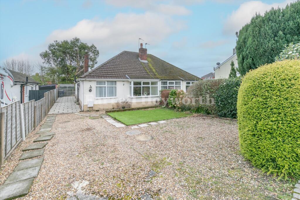 2-bed house on Leyland Road, Penwortham, Preston, £200,000