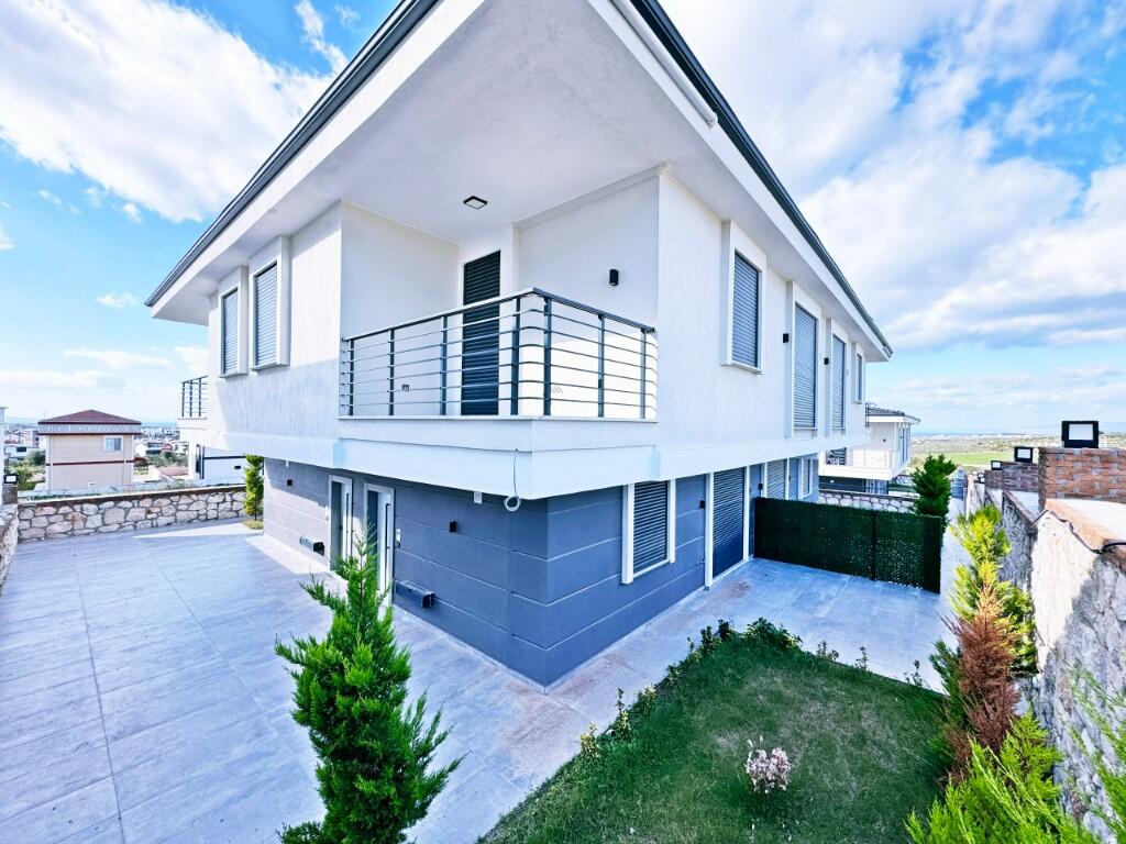 Main image of property: Altinkum, Didim, Aydin