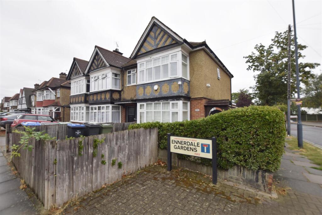House in London, North Wembley, Preston - View 2