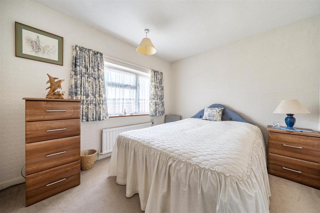 House in Guildford - View 5