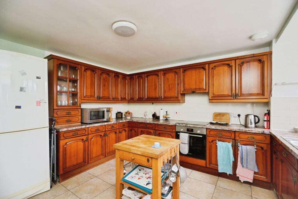House in Clynnog Fawr, Gwynedd - View 4
