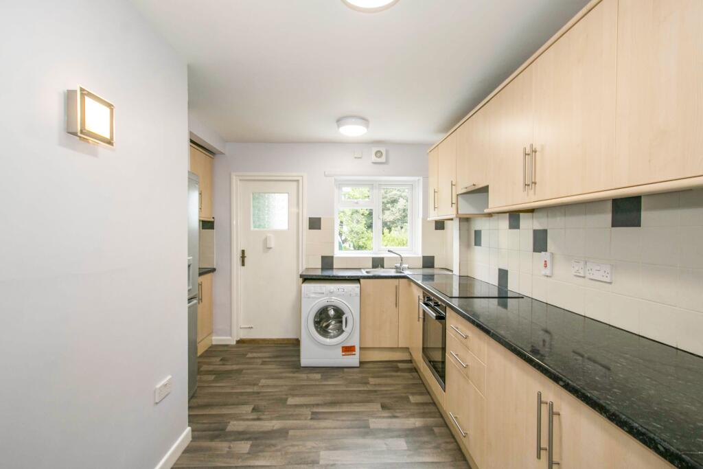 Apartment in Bournemouth - View 3