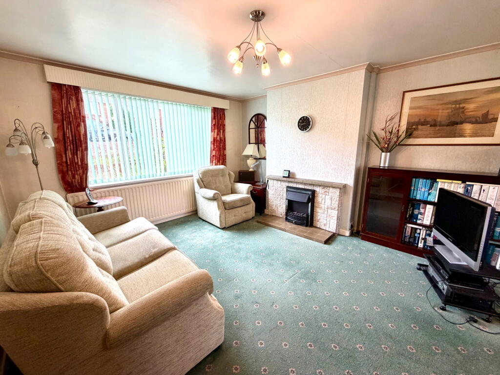 Hedge Lane, Darton, Barnsley, S75 5PJ photo 2